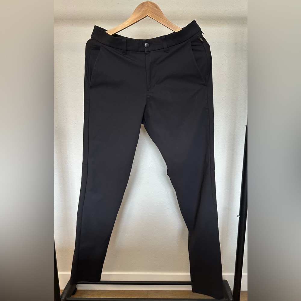 Lululemon Men's Black Pants